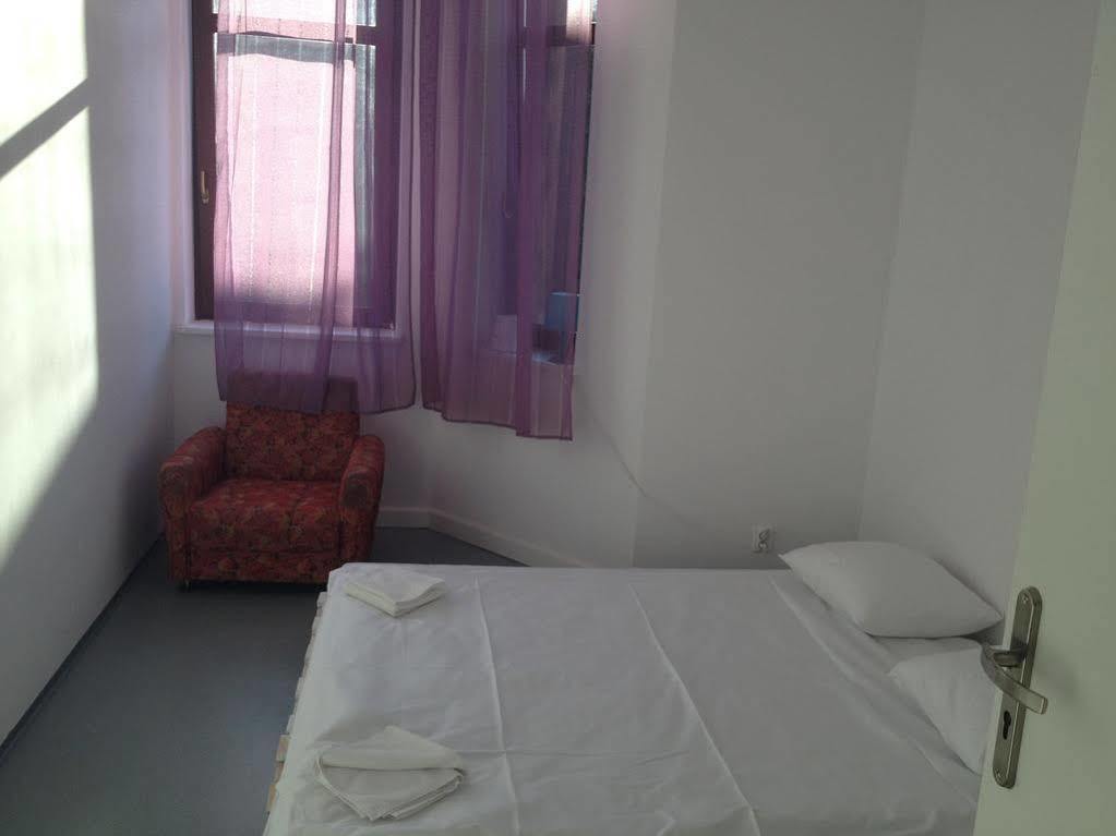 Cracow Bb Apartment Krakow Luaran gambar